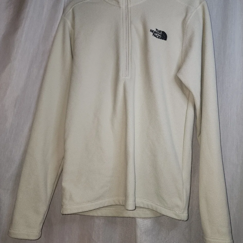 The North Face Men's Textured Cap Rock 1/4 Zip Size Small.